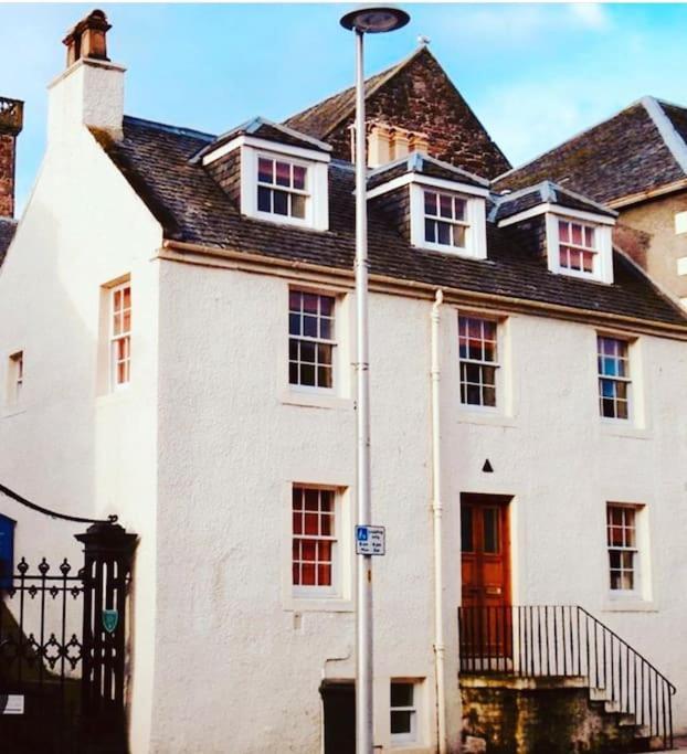 Jacobite'S Retreat, 17Th Century Cottage In The Heart Of Inverness Exterior foto